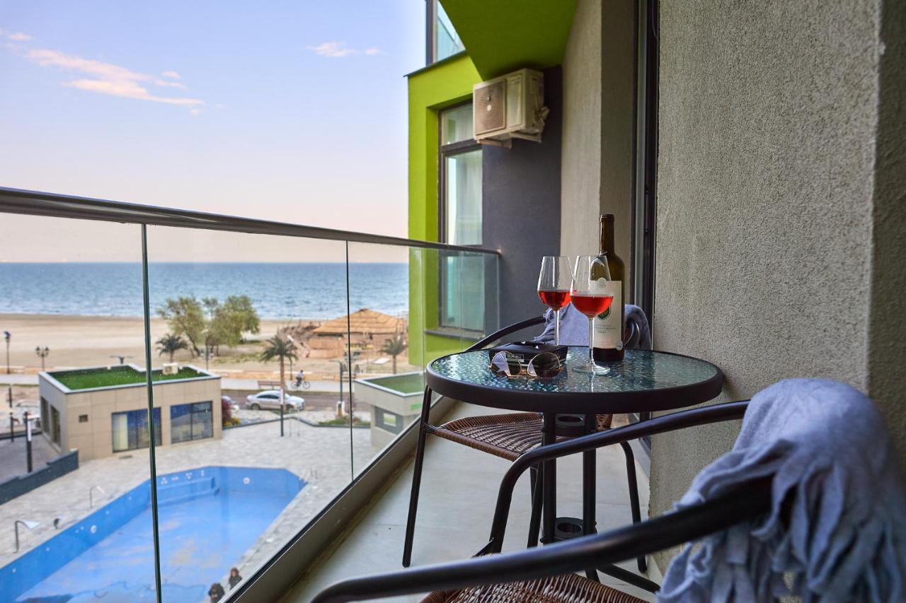 Ambient Holiday Apartment Beach Resort 那沃达利 外观 照片