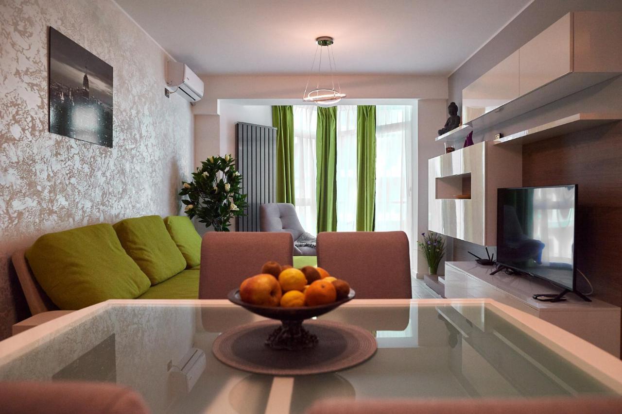 Ambient Holiday Apartment Beach Resort 那沃达利 外观 照片
