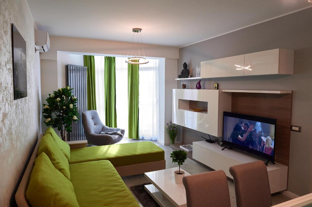 Ambient Holiday Apartment Beach Resort 那沃达利 外观 照片