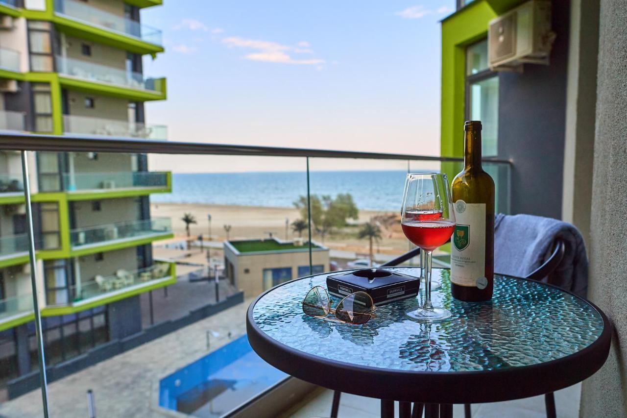 Ambient Holiday Apartment Beach Resort 那沃达利 外观 照片